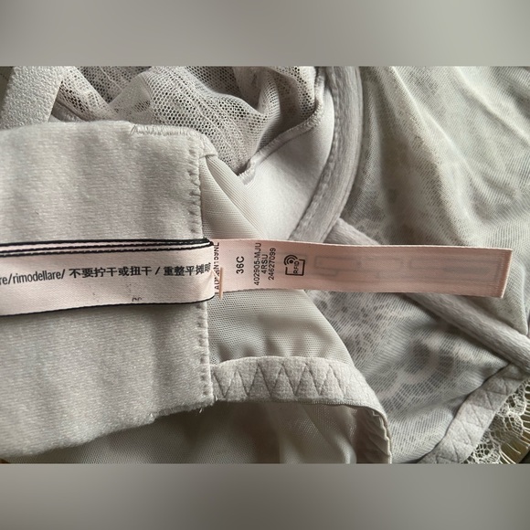 Victorias Secret Unlined Bra 36C - Picture 9 of 9